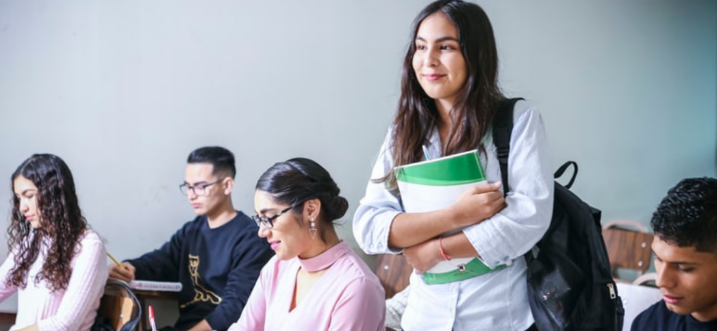 programa de bolsas de estudo